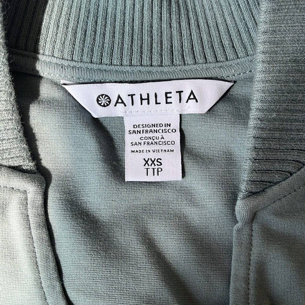 Athleta pullover - Picture 5 of 5
